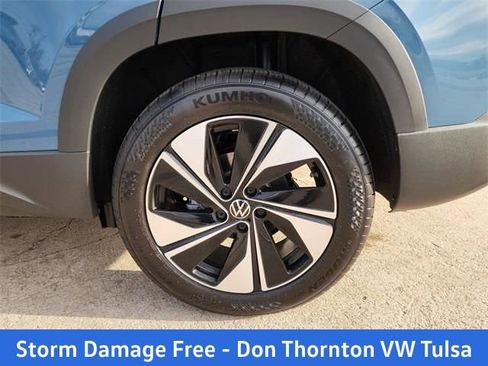 New 2026 Volkswagen Taos SE image 27