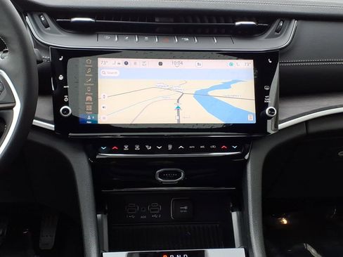 New 2026 Jeep Grand Cherokee Altitude AWD/4WD image 9