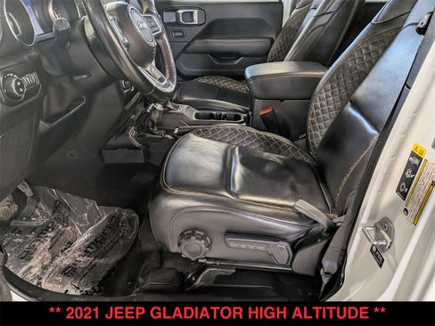 Used 2021 Jeep Gladiator Overland image 12