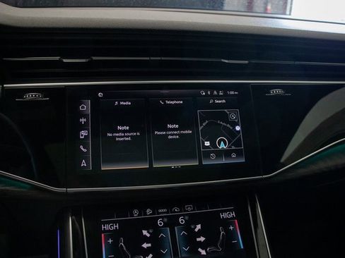 Used 2021 Audi Q8 Premium Plus image 37