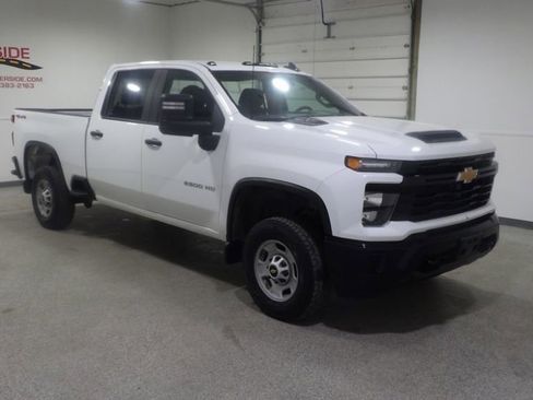 Used 2025 Chevrolet Silverado 2500 W/T w/ WT Convenience Package image 5