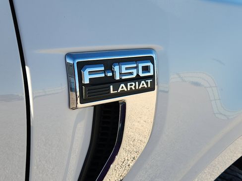 Used 2021 Ford F150 Lariat image 8