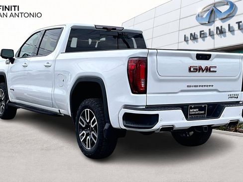 Used 2023 GMC Sierra 1500 AT4 w/ Technology Package AWD/4WD image 16