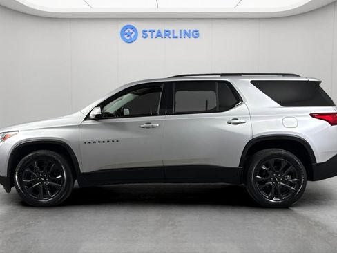 Used 2021 Chevrolet Traverse RS FWD image 3
