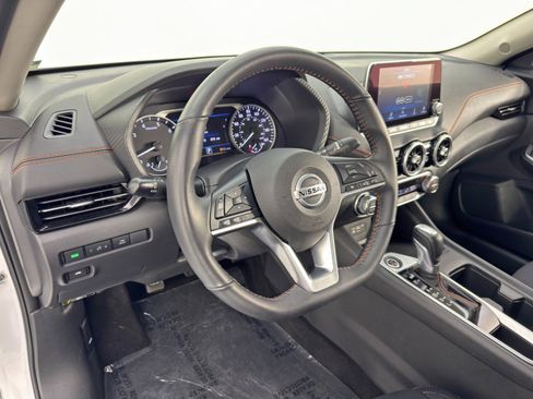 Used 2023 Nissan Sentra SR w/ Midnight Edition Package image 12