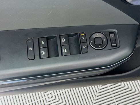 Used 2025 Kia K4 LXS image 15