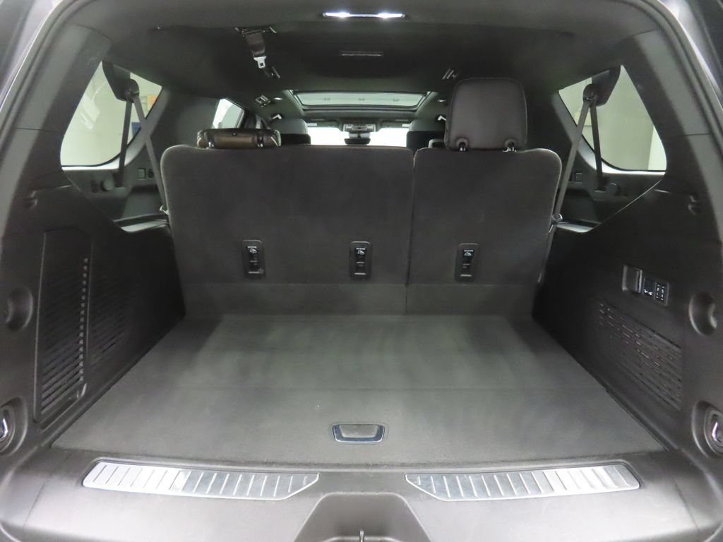 Used 2025 GMC Yukon XL Denali Ultimate AWD/4WD image 47