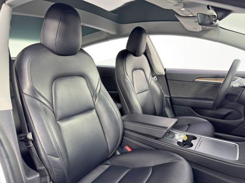 Used 2021 Tesla Model 3 Performance image 38