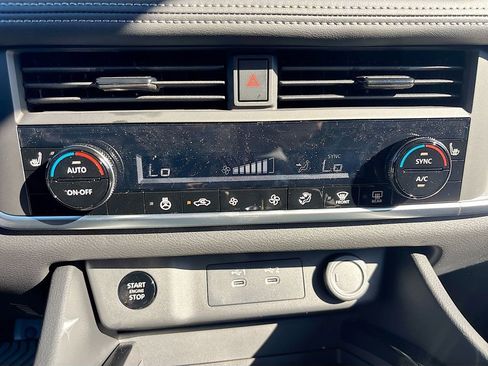 New 2026 Nissan Rogue SV image 10