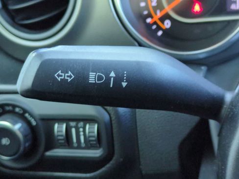 Used 2022 Jeep Wrangler Sport AWD/4WD image 26
