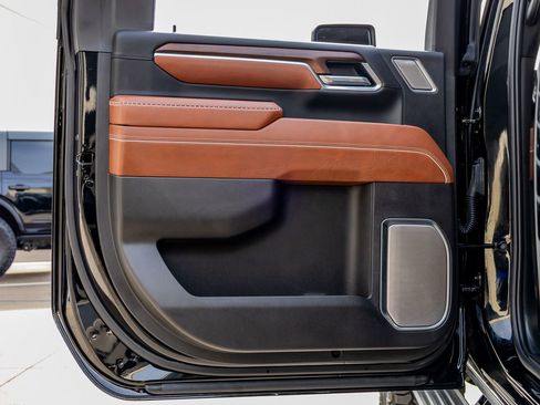 Used 2025 GMC Sierra 2500 Denali Ultimate image 37