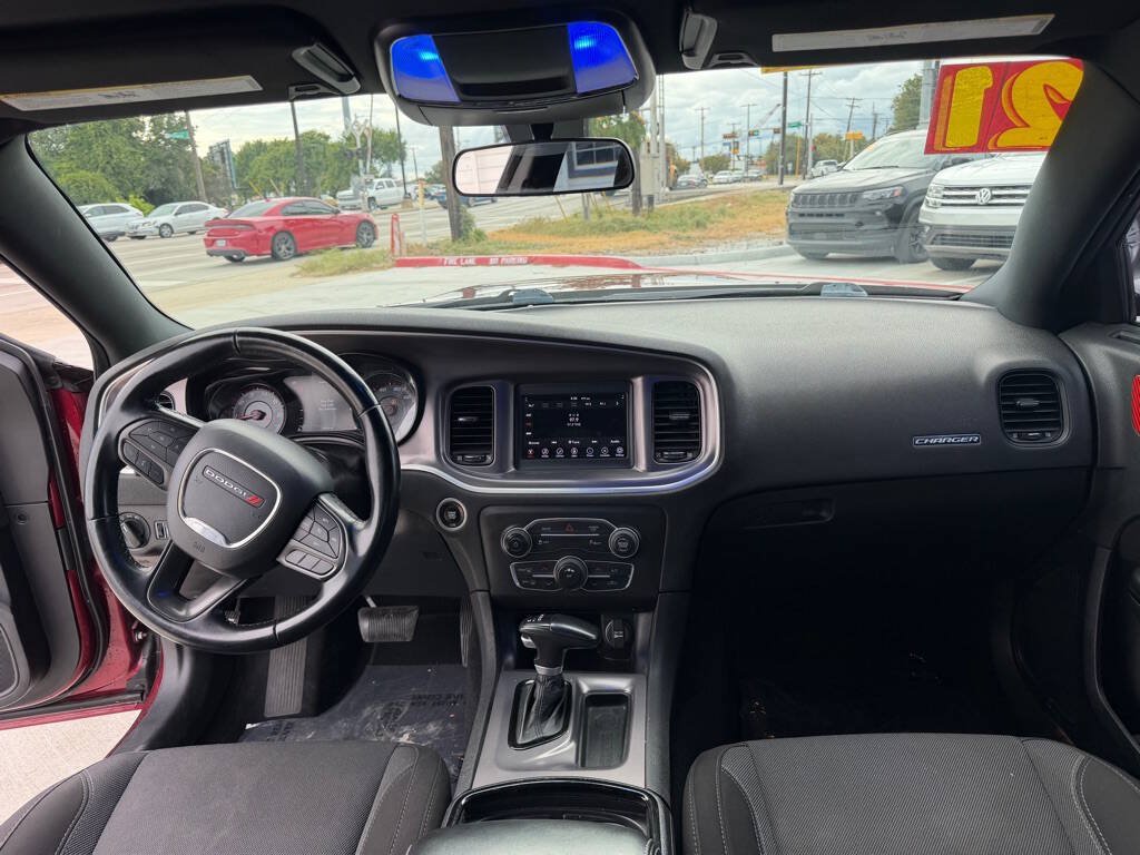 Used 2021 Dodge Charger SXT w/ Blacktop Package RWD image 14