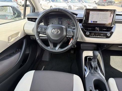 Certified 2025 Toyota Corolla LE image 21