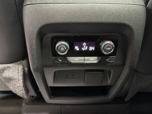 Used 2025 Chevrolet Traverse RS w/ LPO, Floor Liner Package AWD/4WD image 17