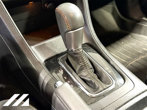 Used 2017 Subaru Crosstrek 2.0i Limited image 19