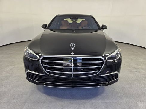 Certified 2023 Mercedes-Benz S 580 4MATIC Sedan image 2