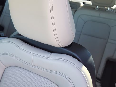 Used 2025 Lincoln Aviator Reserve w/ Illumination Package image 17