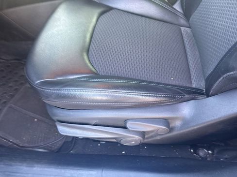 Used 2022 Jeep Compass Latitude FWD image 16
