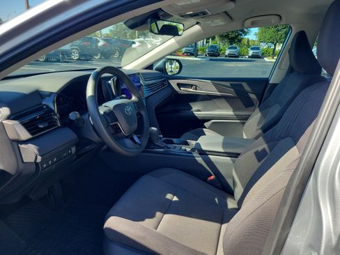 Used 2025 Toyota Camry LE image 19