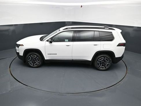 New 2026 Jeep Cherokee Laredo AWD/4WD image 43