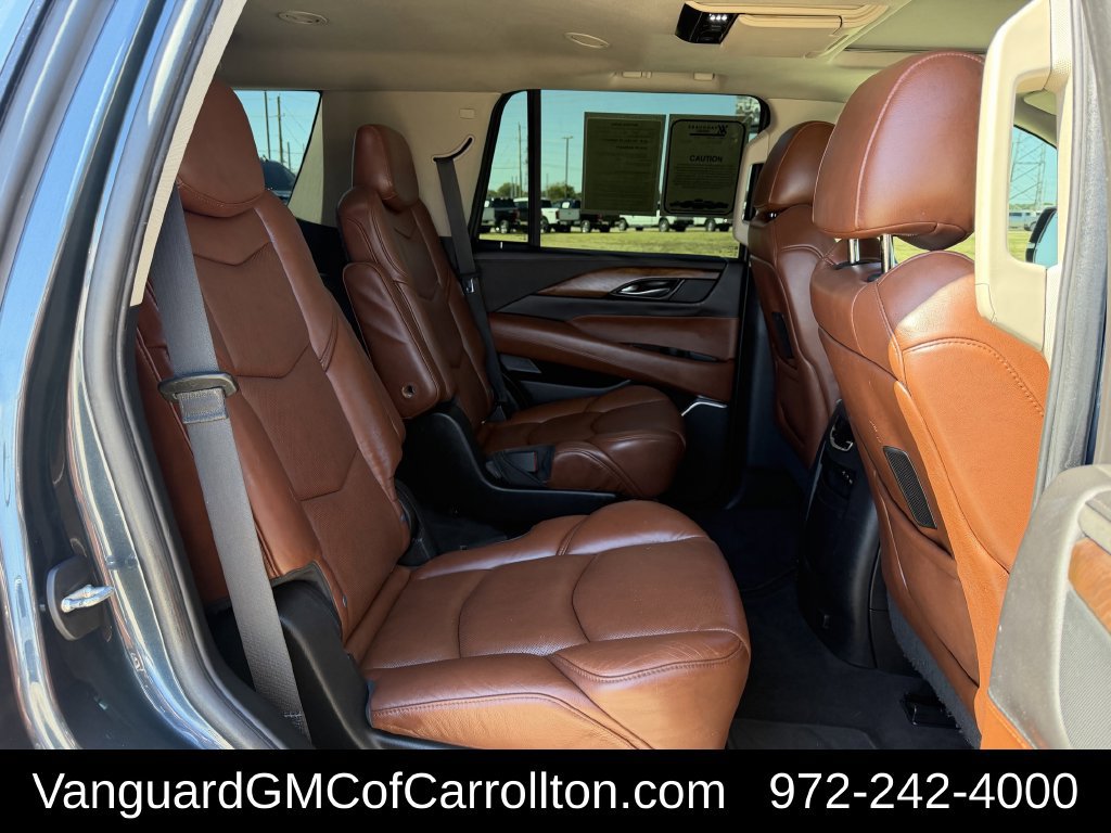 Used 2020 Cadillac Escalade Luxury RWD image 33