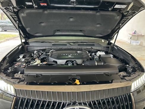 Used 2025 INFINITI QX80 Autograph w/ Premium Cargo Package AWD/4WD image 10