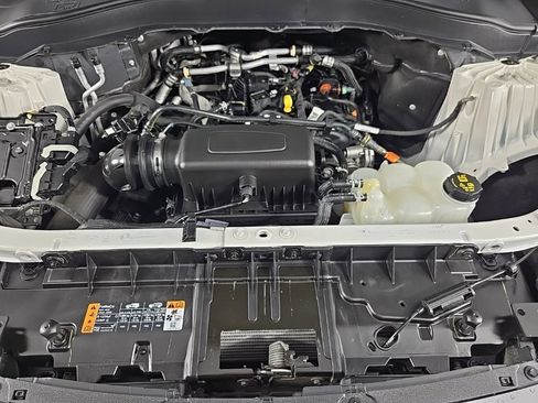 Used 2021 Ford Explorer XLT w/ Equipment Group 202A image 12