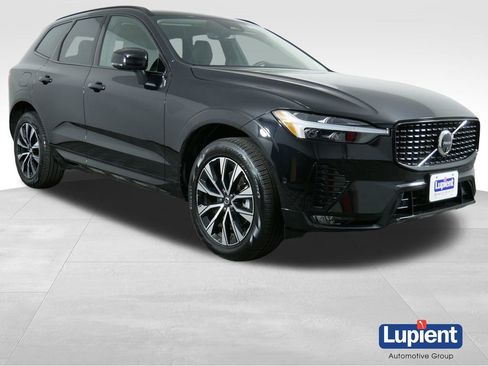 Used 2025 Volvo XC60 B5 Plus AWD/4WD image 1