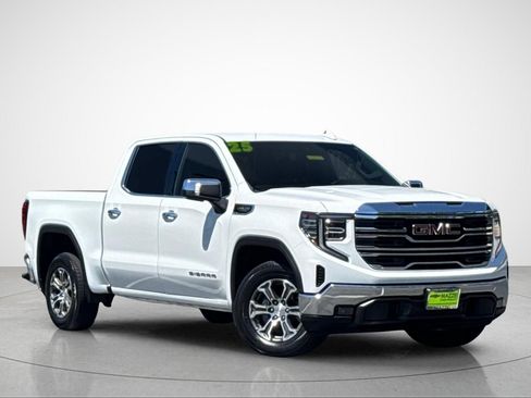 Used 2025 GMC Sierra 1500 SLT RWD image 2