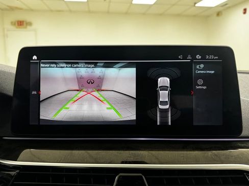 Used 2022 BMW 540i xDrive w/ Premium Package image 20