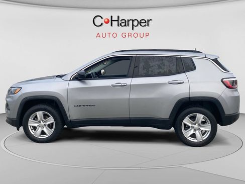 Used 2022 Jeep Compass Latitude w/ Convenience Group AWD/4WD image 6