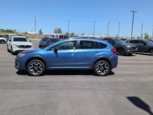 Used 2016 Subaru Crosstrek 2.0i Limited AWD/4WD image 3