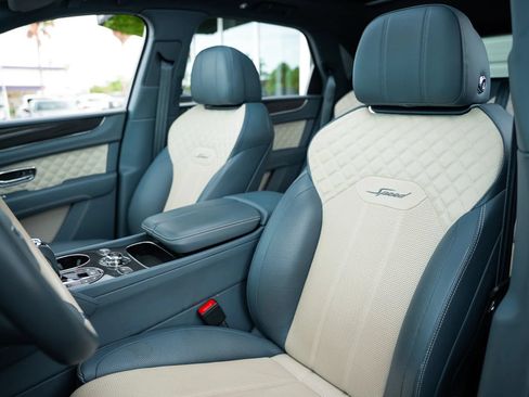 Used 2021 Bentley Bentayga Speed AWD/4WD image 30