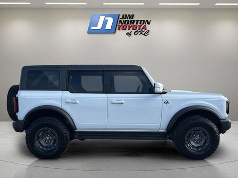 Used 2025 Ford Bronco Outer Banks w/ Sasquatch Package AWD/4WD image 4