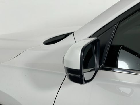 Used 2023 Honda Pilot EX-L image 5