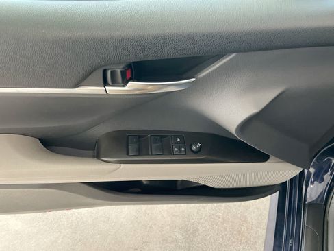 Used 2022 Toyota Camry LE FWD image 13