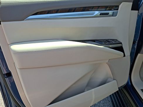 Certified 2026 Cadillac Escalade Platinum Sport AWD/4WD image 13