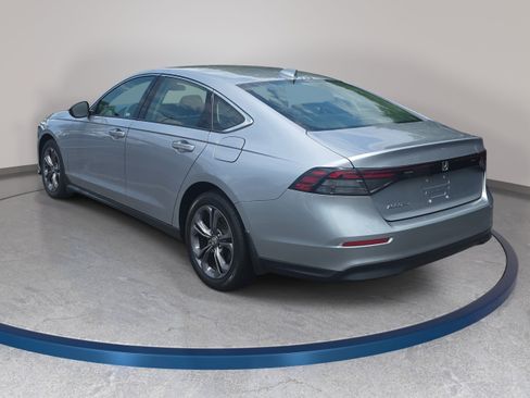 Used 2023 Honda Accord EX image 7