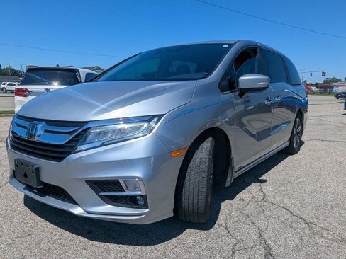 Used 2019 Honda Odyssey Touring image 5