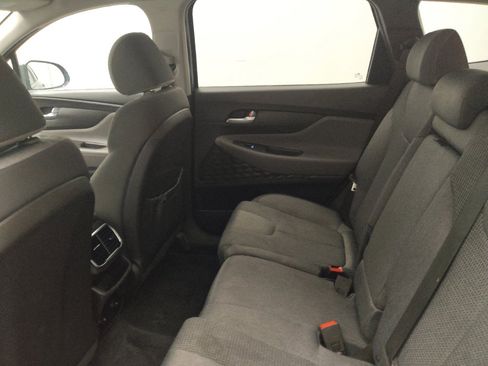 Used 2019 Hyundai Santa Fe SE image 18