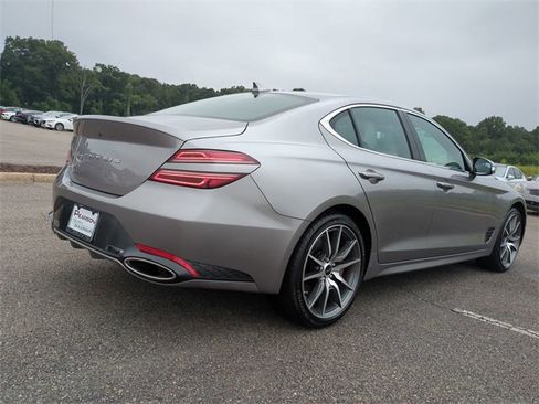 New 2025 Genesis G70 2.5T image 4