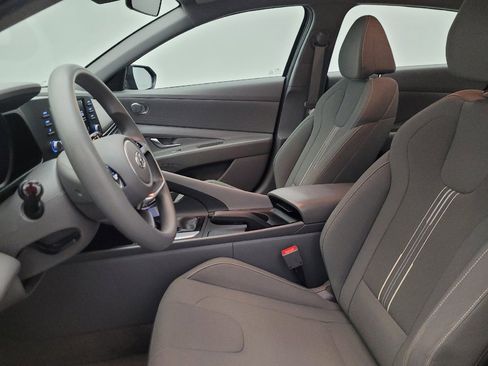 Used 2023 Hyundai Elantra SEL FWD image 17