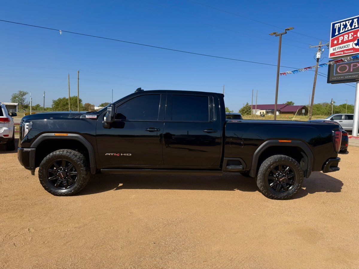 Used 2024 GMC Sierra 2500 AT4 w/ AT4 Premium Plus Package AWD/4WD image 12
