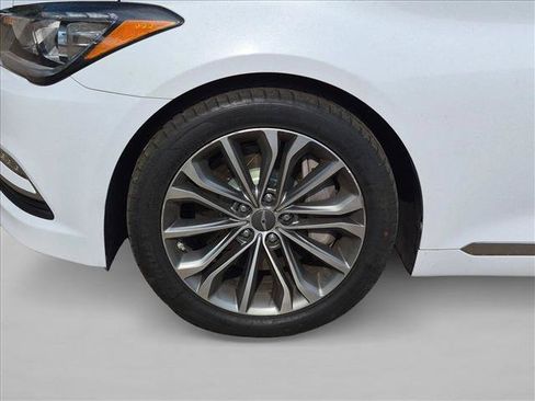Used 2015 Hyundai Genesis 3.8 w/ Option Group 02 RWD image 16
