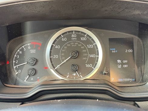 Used 2022 Toyota Corolla LE image 11