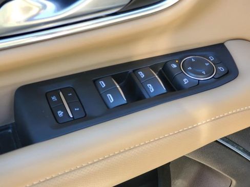 Used 2023 Chevrolet Tahoe Premier image 17