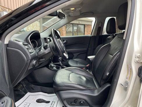 Used 2020 Jeep Compass Limited image 19
