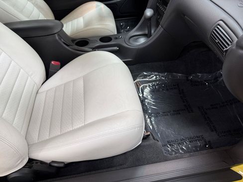Used 2001 Ford Mustang GT Premium RWD image 25