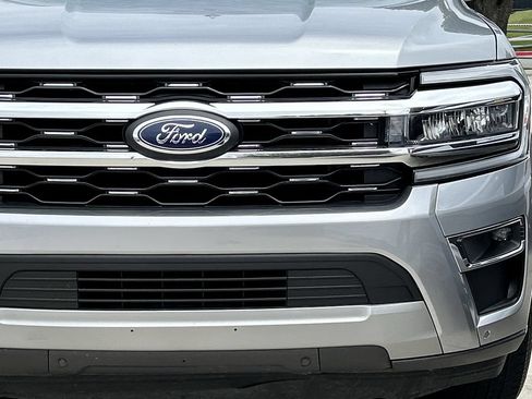Used 2024 Ford Expedition Max Limited RWD image 10