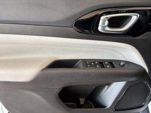 Used 2025 Jeep Compass Limited AWD/4WD image 18